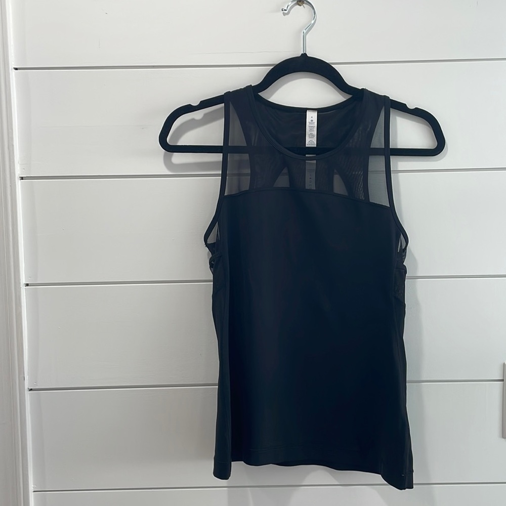 lululemon athletica, size 4